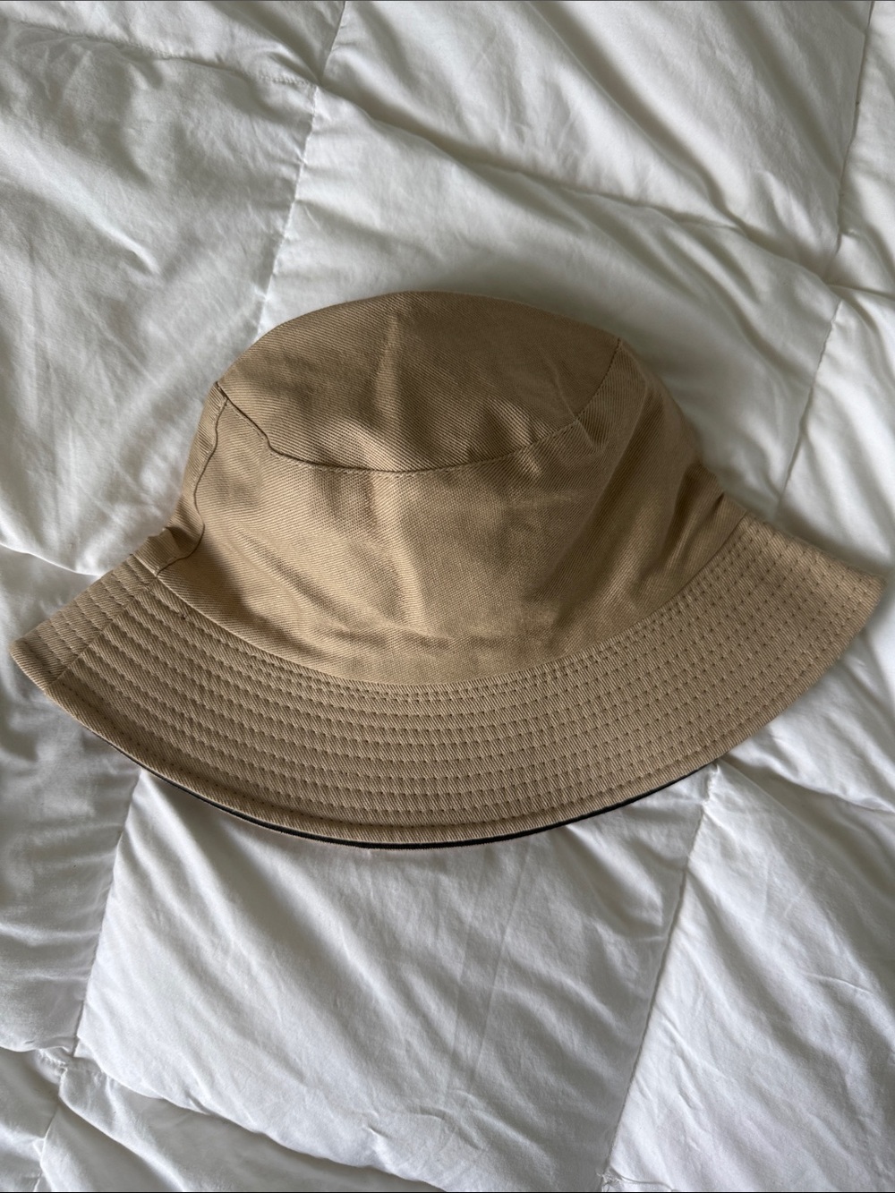 Reversible Bucket Hat in Khaki & Black Womens